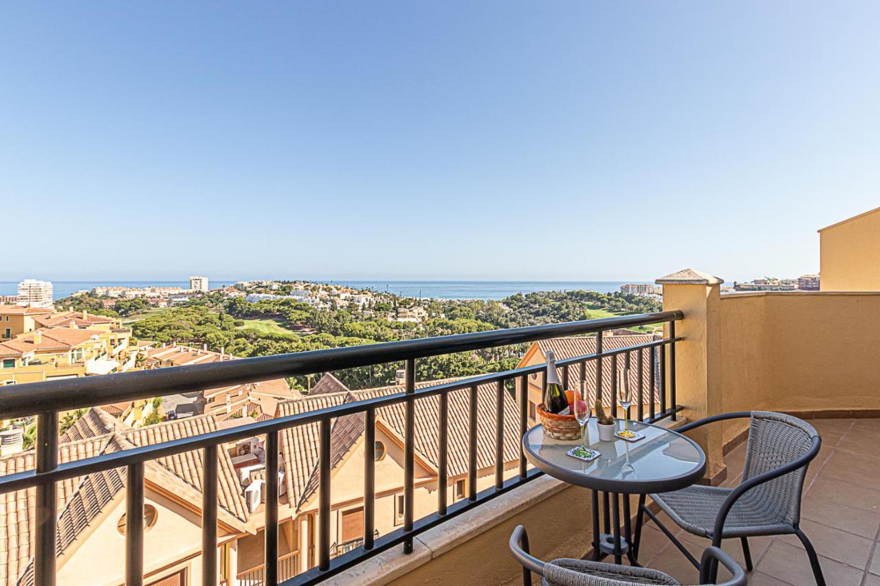 797 Holiday Rentals - Moderno Piso Para 5 Con Hermosas Vistas Benalmádena Extérieur photo