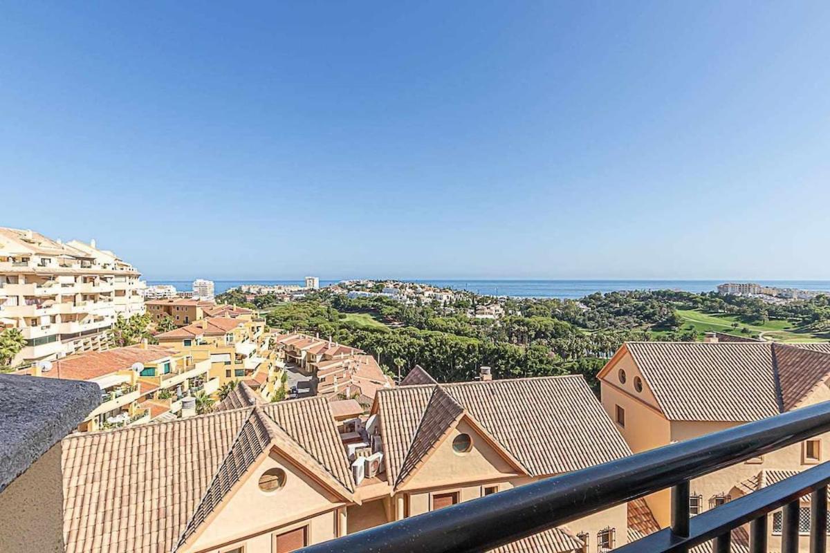 797 Holiday Rentals - Moderno Piso Para 5 Con Hermosas Vistas Benalmádena Extérieur photo