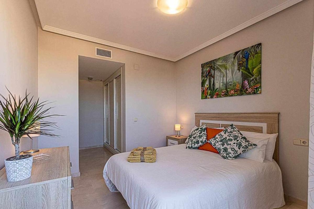 797 Holiday Rentals - Moderno Piso Para 5 Con Hermosas Vistas Benalmádena Extérieur photo