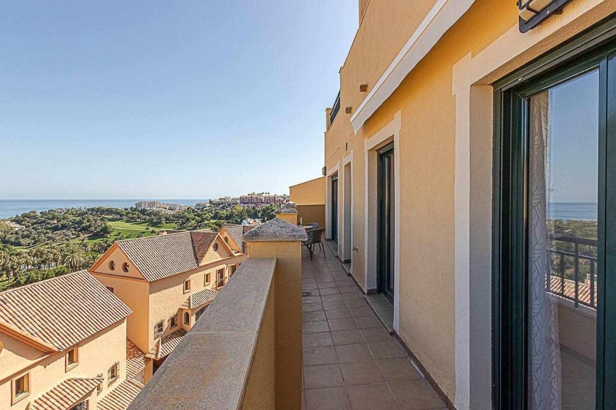 797 Holiday Rentals - Moderno Piso Para 5 Con Hermosas Vistas Benalmádena Extérieur photo