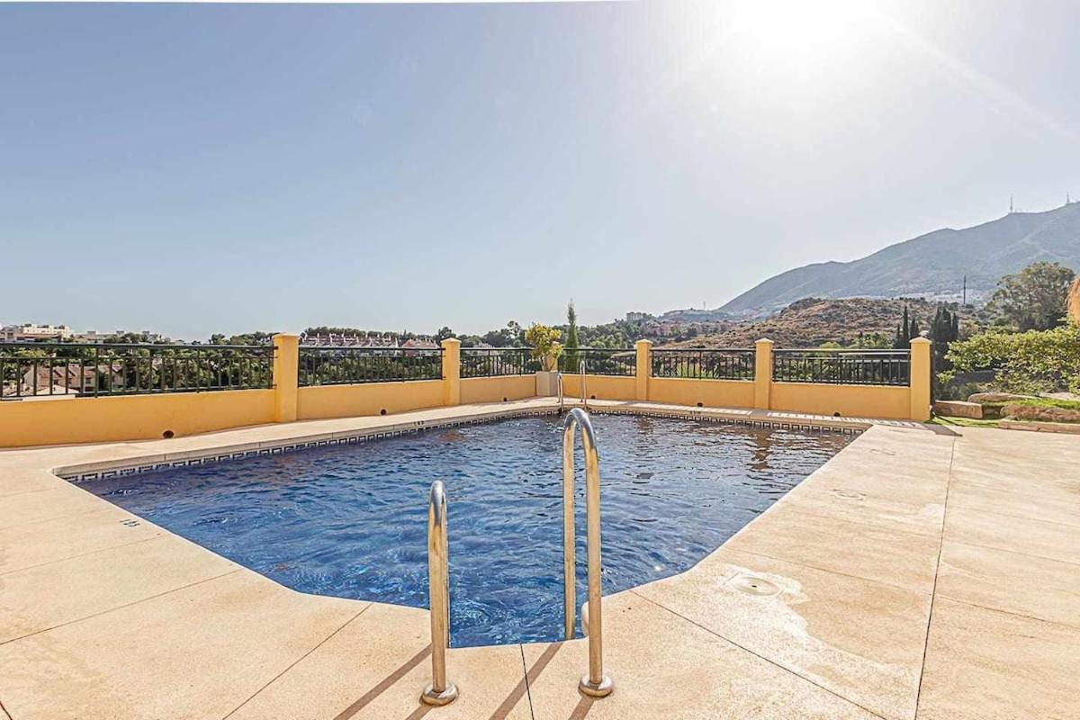 797 Holiday Rentals - Moderno Piso Para 5 Con Hermosas Vistas Benalmádena Extérieur photo
